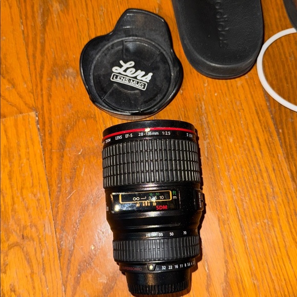 Lens Mug with Lid camera sticker needs glue or double tape - Picture 1 of 2